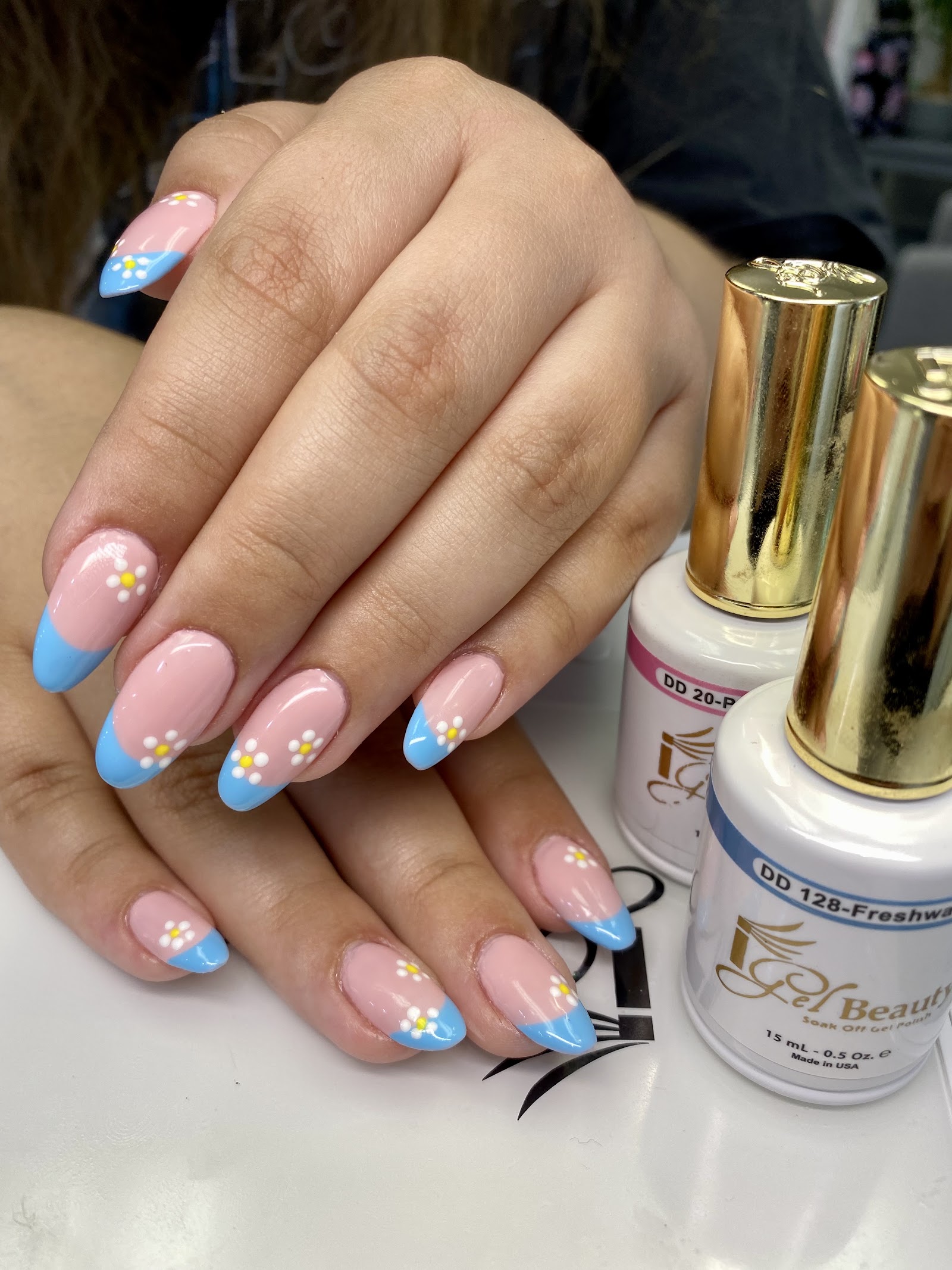 Julie’s Nail Studio LLC nail photo 2
